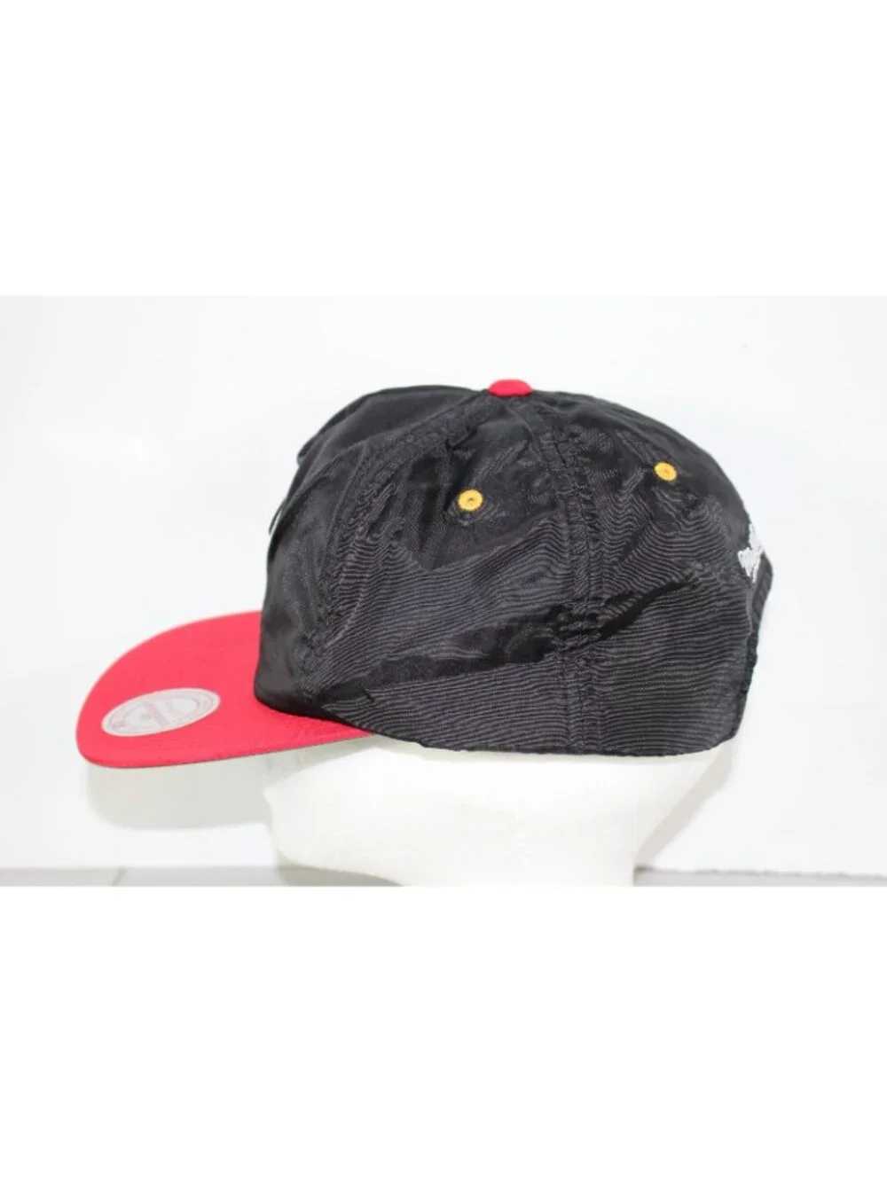 Mitchell Ness Hardwood Classics Miami Heat Logo Strap Hat Red Bill EUC